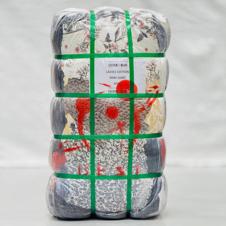 Grade A Ladies Cotton Miniskirt, 45 KG
