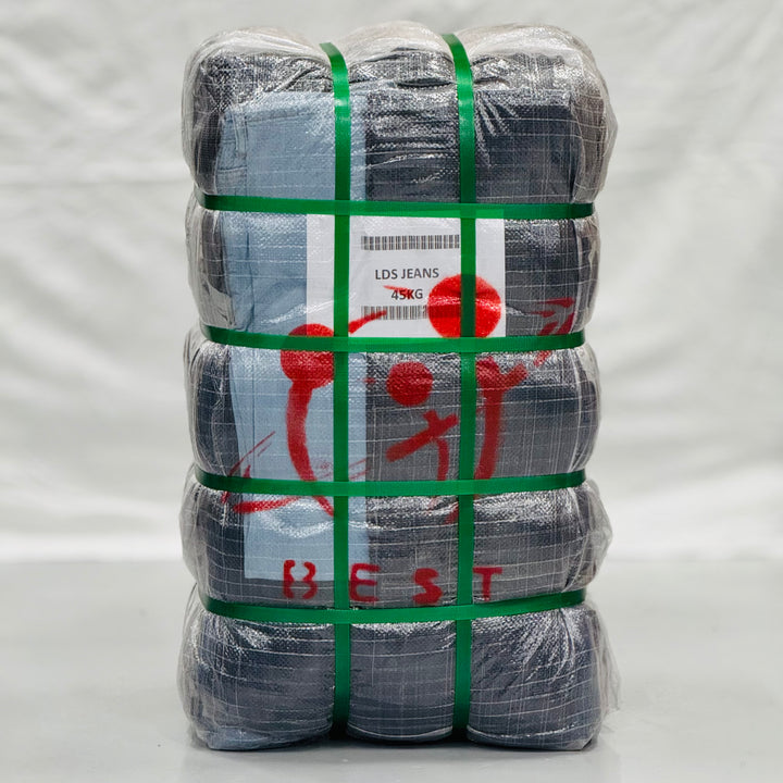 Grade A Ladies Jeans, 45 KG